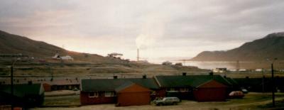 [ Longyearbyen ohne Schnee ]