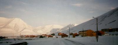 [ Longyearbyen, Lia ]